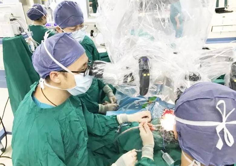 西安国际医学中心医院神经外科成功开展2台复杂颅内复合手术